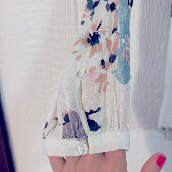 Lucky brand floral top size small - Picture 3 of 4